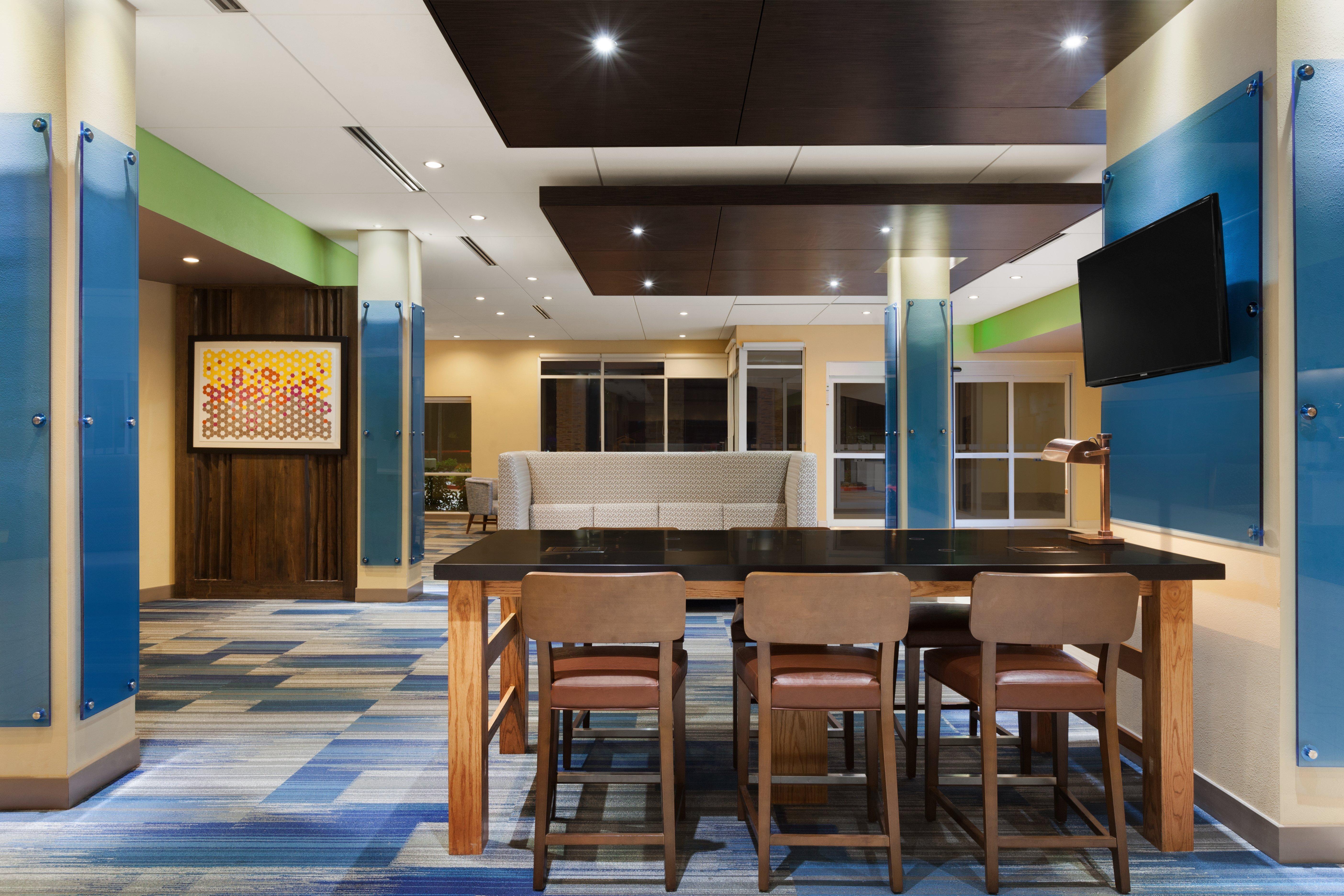 Holiday Inn Express & Suites Edinburg- Mcallen Area By Ihg Dış mekan fotoğraf